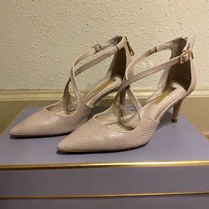 Vince Camuto Snake Skin Nude Heels